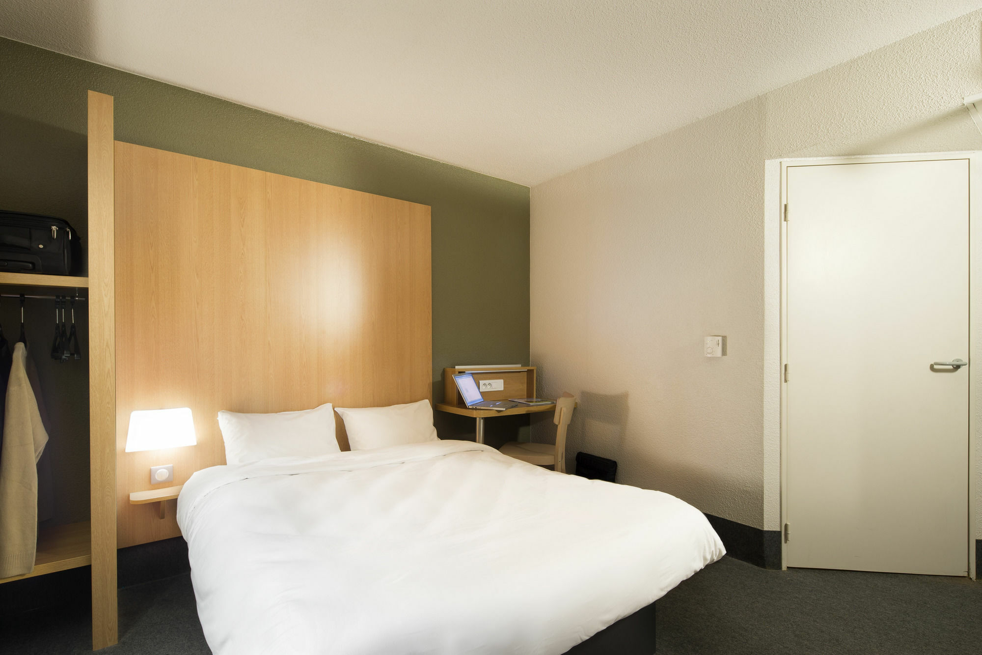 B&B Hotel Saint-Malo Centre Esterno foto